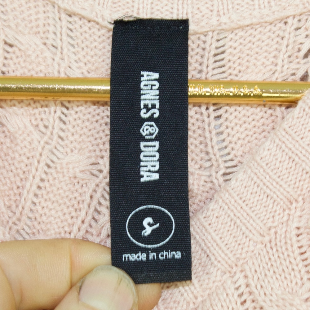 NWOT Agnes & Dora Pink Crewneck Knitted Flare Style Bottom Pullover Sweater Sz S - Picture 4 of 8